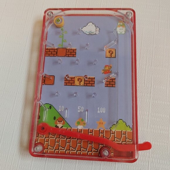2018 Super Mario Bros Hand Held Game McDonalds Nintendo - Picture 1 of 2